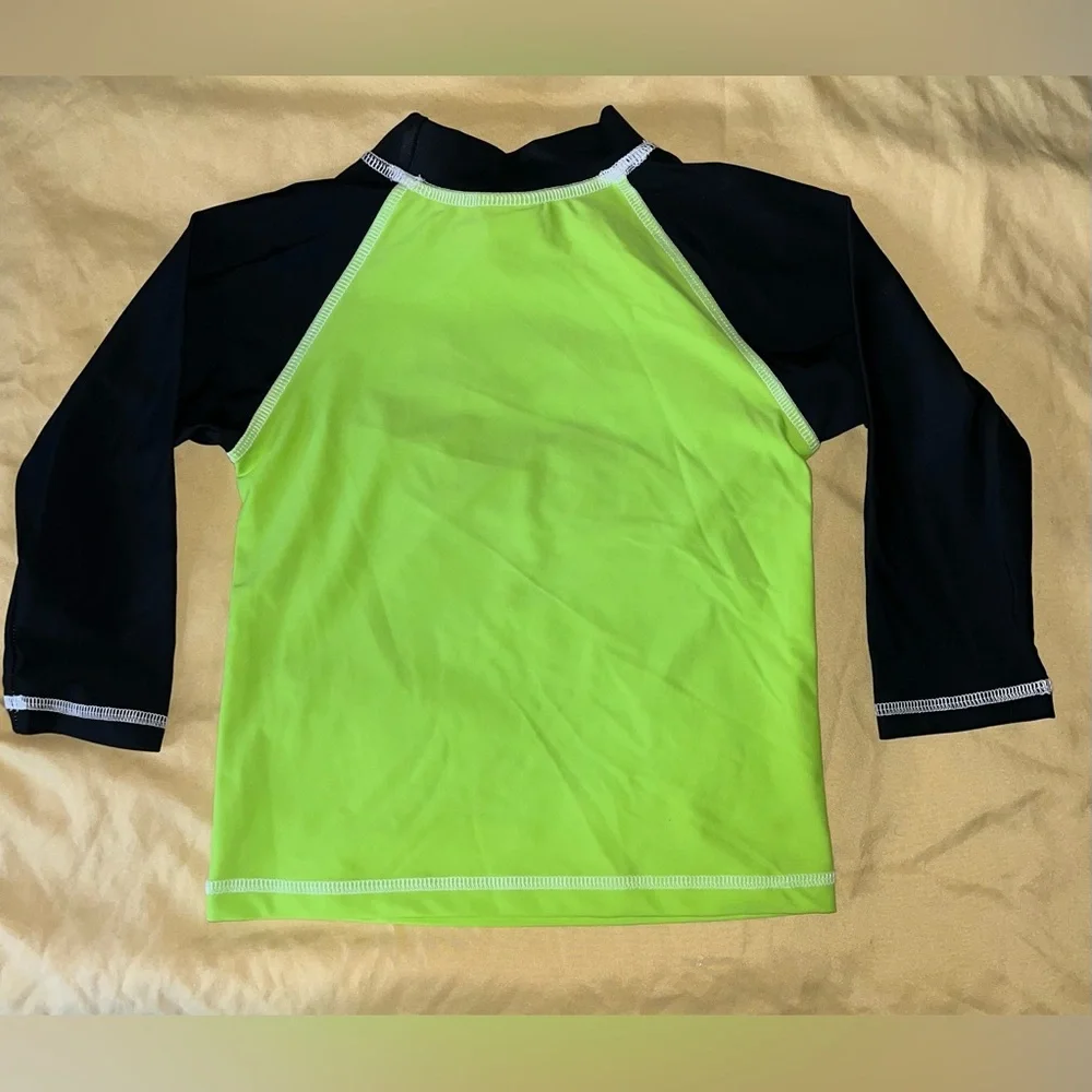 Flap Happy Kids UV 50 NWT Graphic Pirate Fish Rash Guard Swim Top Size 4